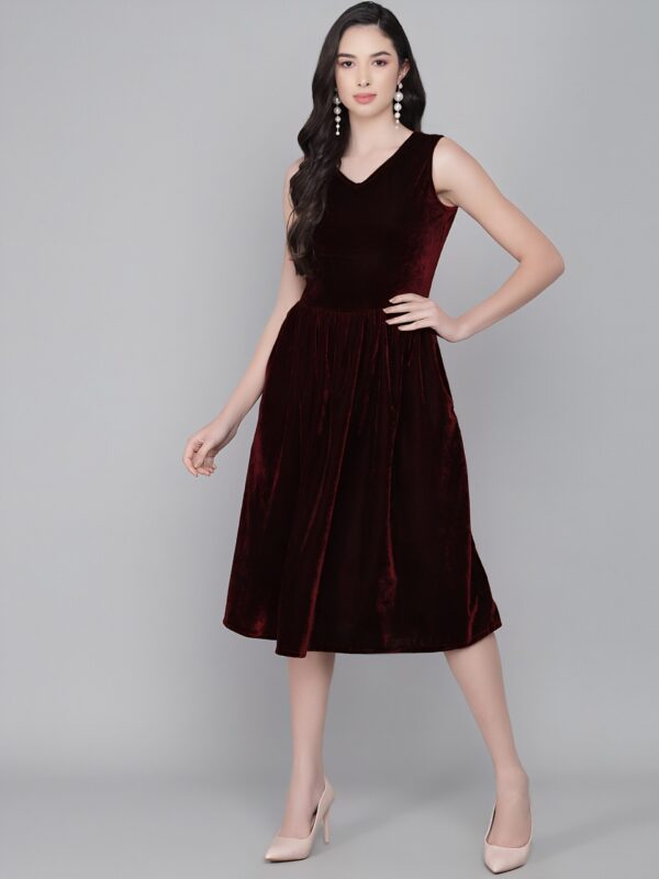 Women Fit and Flare Valvet Dress Dark Red - Image 4