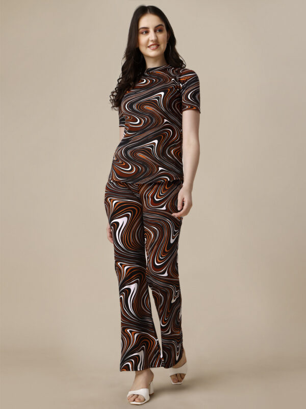 Casual Round Neck Stylish Printed Top and Leg Pants Girls & Women's - Image 4