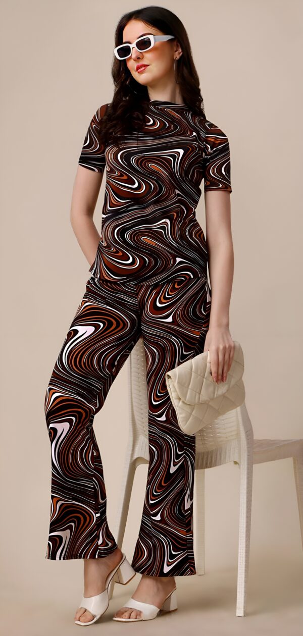 Casual Round Neck Stylish Printed Top and Leg Pants Girls & Women's - Image 5