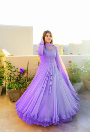 🌸Stunning Georgette gown With A Beautifully Dupatta